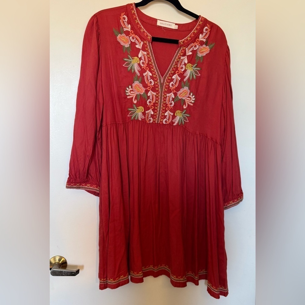Solitaire Embroidered Dress in Size XL
